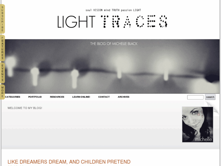 www.light-traces.com