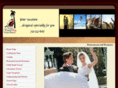 honeymoonsandromance.com