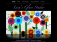 lisasglassstudio.com