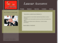lausurasesores.com