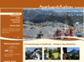 apartments-karbon.com